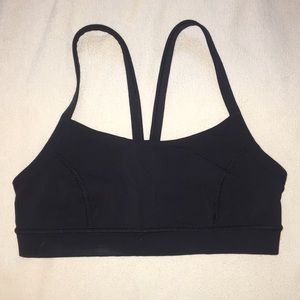 EUC Black lululemon Rise and Run sports bra!